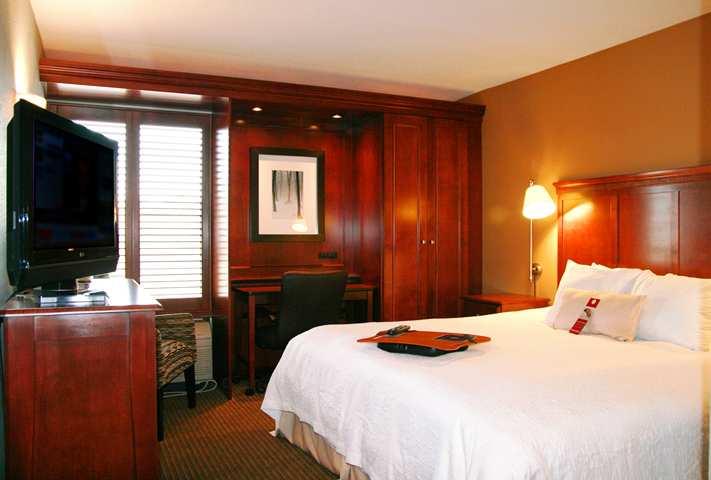 Hampton Inn Traverse City Ngoại thất bức ảnh