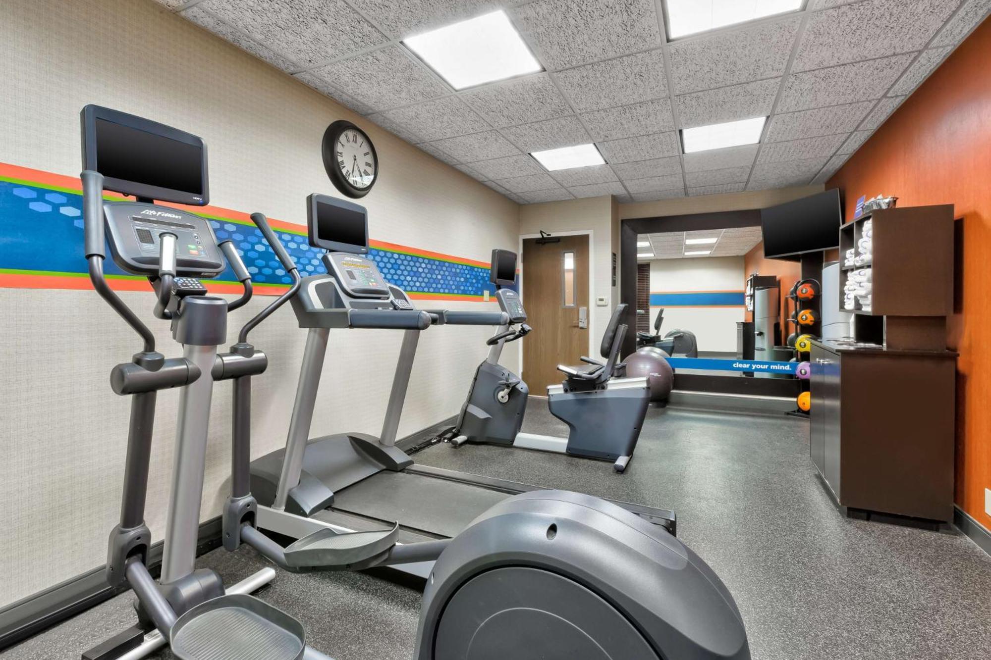 Hampton Inn Traverse City Ngoại thất bức ảnh