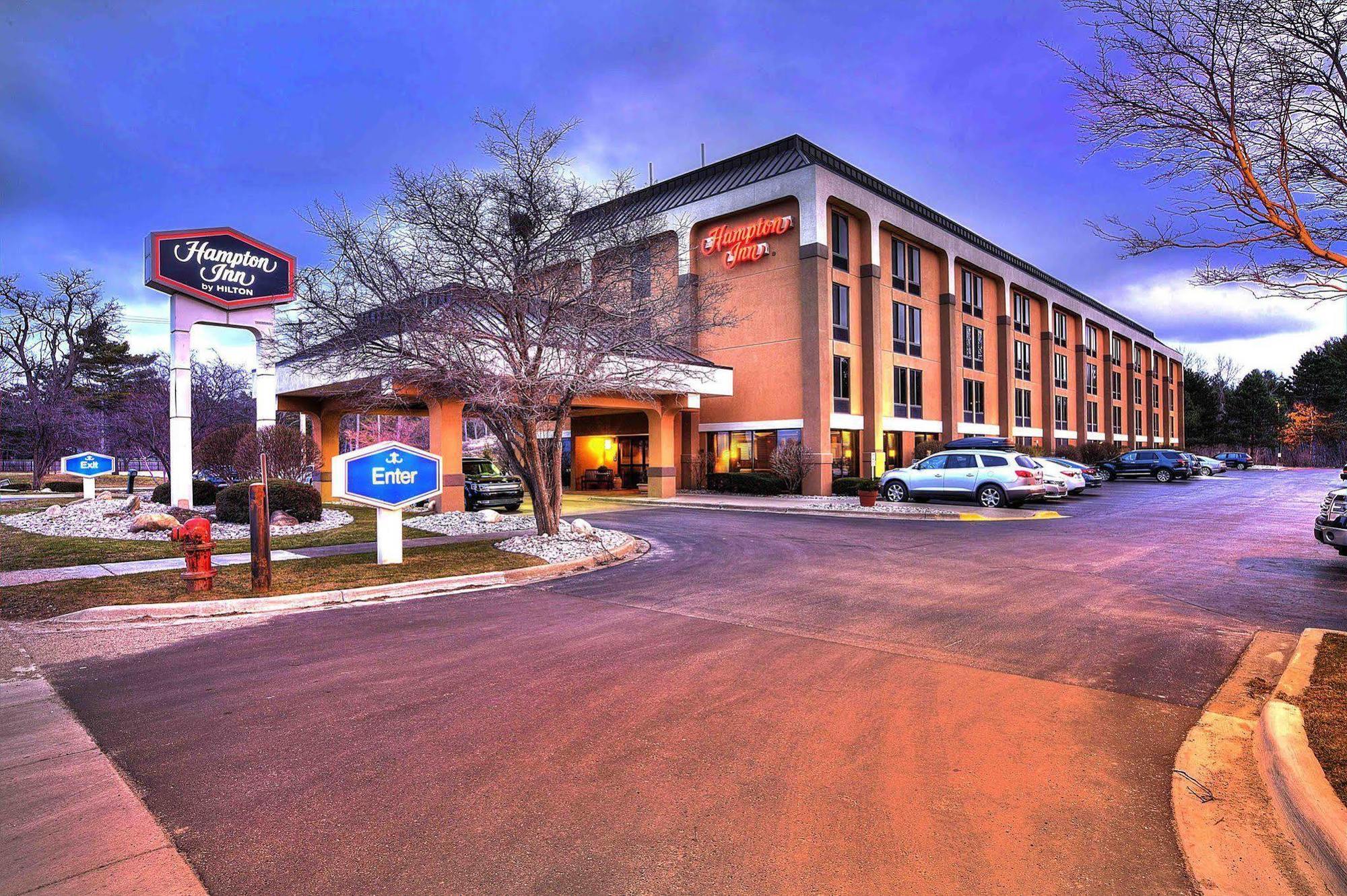 Hampton Inn Traverse City Ngoại thất bức ảnh