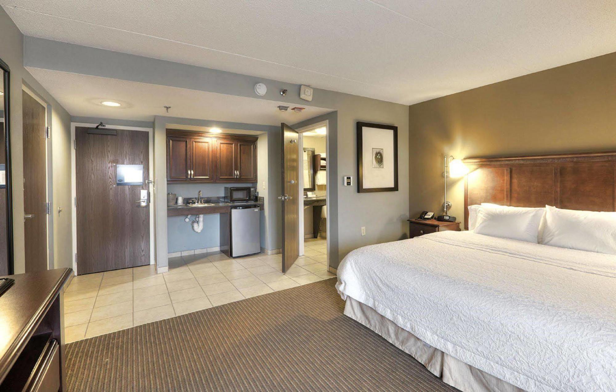 Hampton Inn Traverse City Ngoại thất bức ảnh